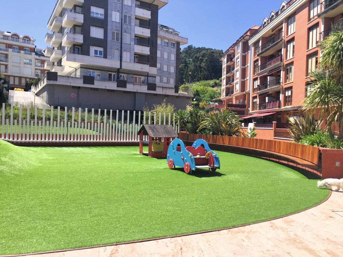 Castro Holidays - Centrico Piscina Urbanizacion Garaje Gratis Castro Urdiales Luaran gambar