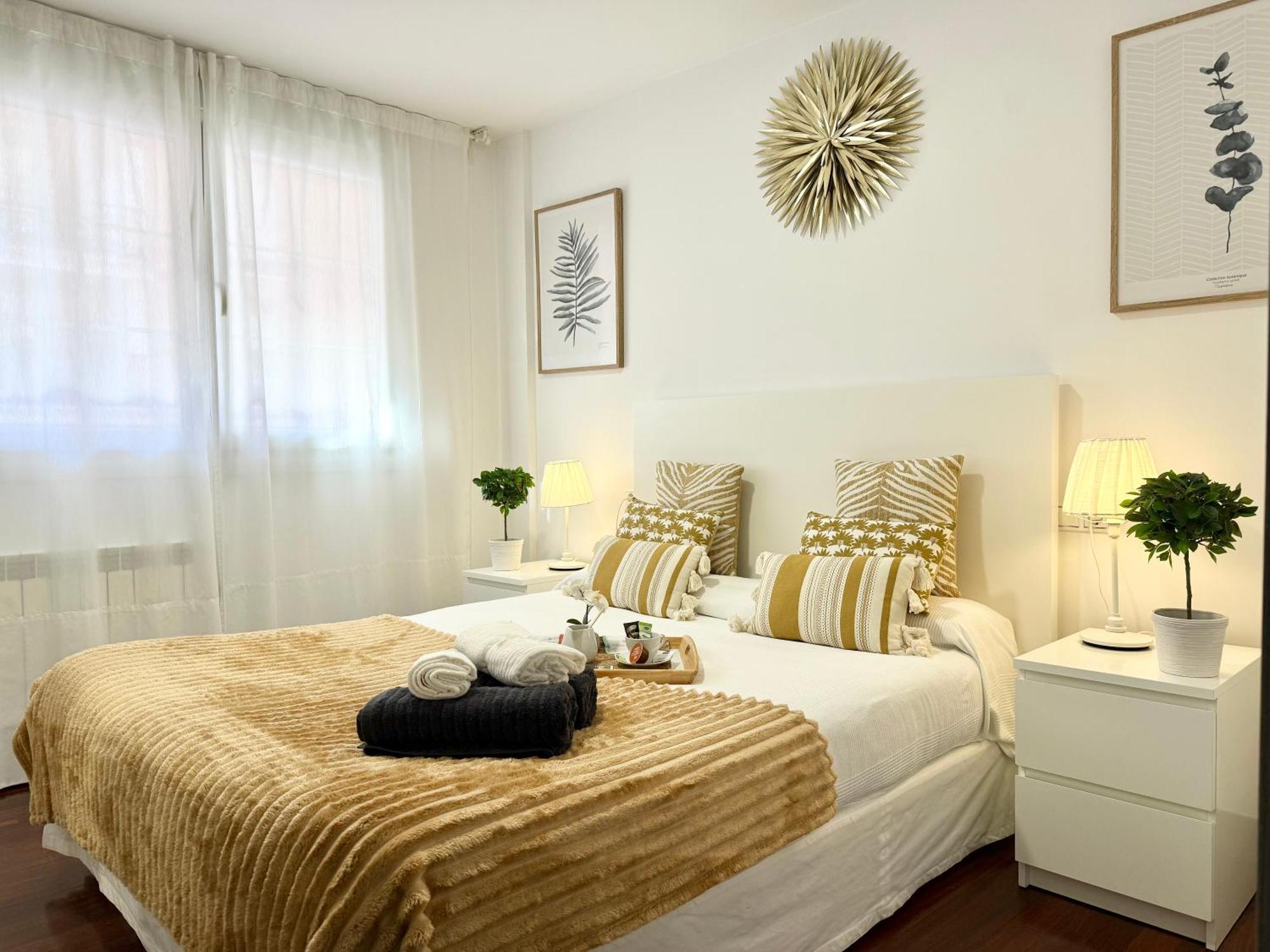 Castro Holidays - Centrico Piscina Urbanizacion Garaje Gratis Castro Urdiales Luaran gambar