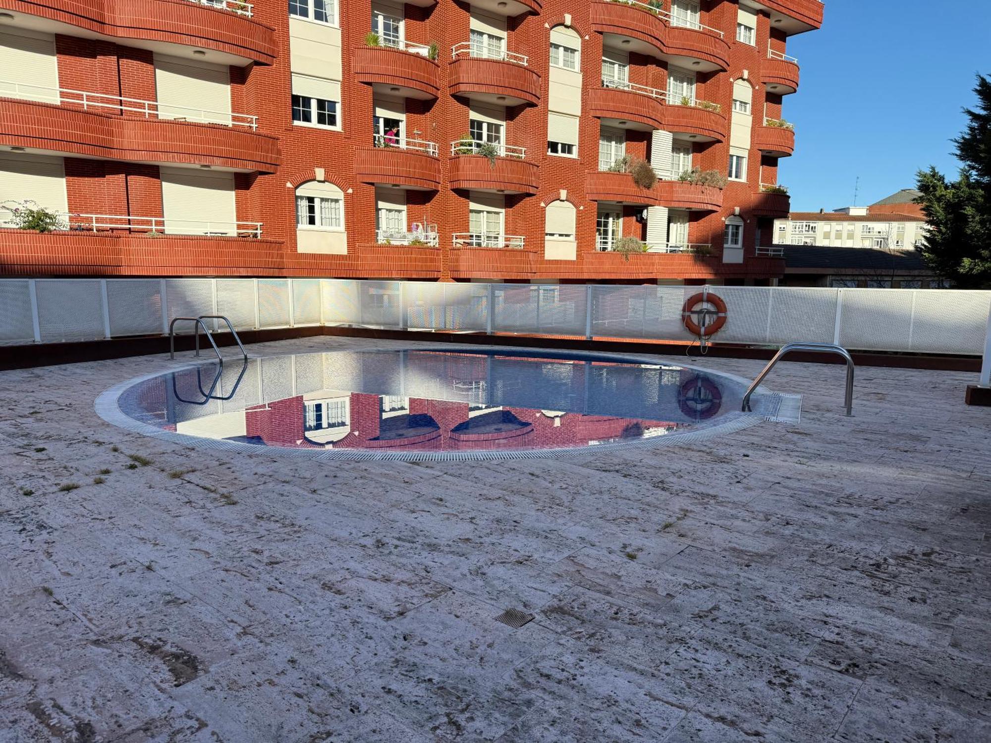 Castro Holidays - Centrico Piscina Urbanizacion Garaje Gratis Castro Urdiales Luaran gambar